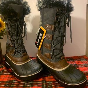 2014 Vintage Thinsulate Snow Boots. NWT